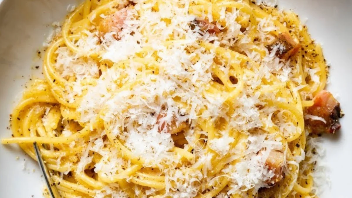 Spaghetti Carbonara: A Delicious and Easy Roman Dish